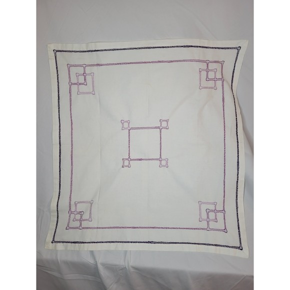 Vintage Linen Table Square Embroidered Purple Cut outs 22 x 23.5" unique - Picture 1 of 16
